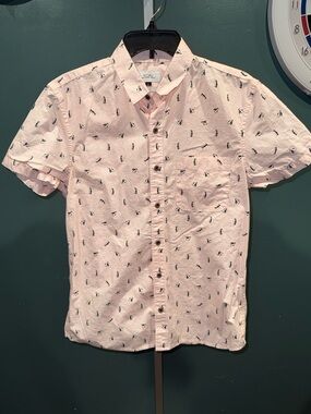 Light Pink Short-Sleeve Button-Down Shirt with Micro Print